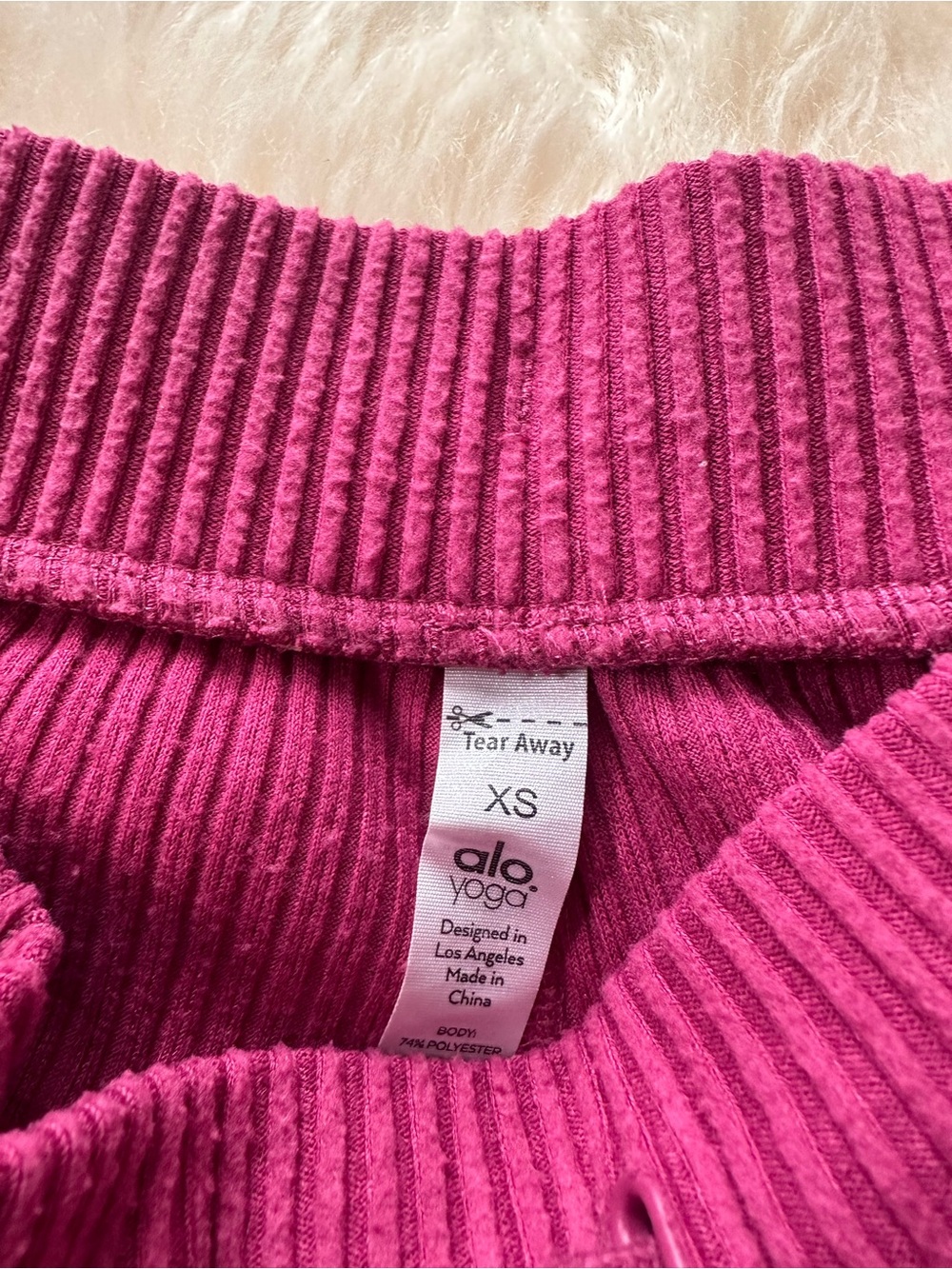ALO Yoga Muse Sweatshirt & Sweatpant Set - Raspberry Sorbet - Size XS - Picture 7 of 8